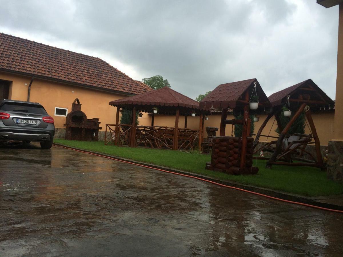 Country House Egomer Calugari Exterior foto